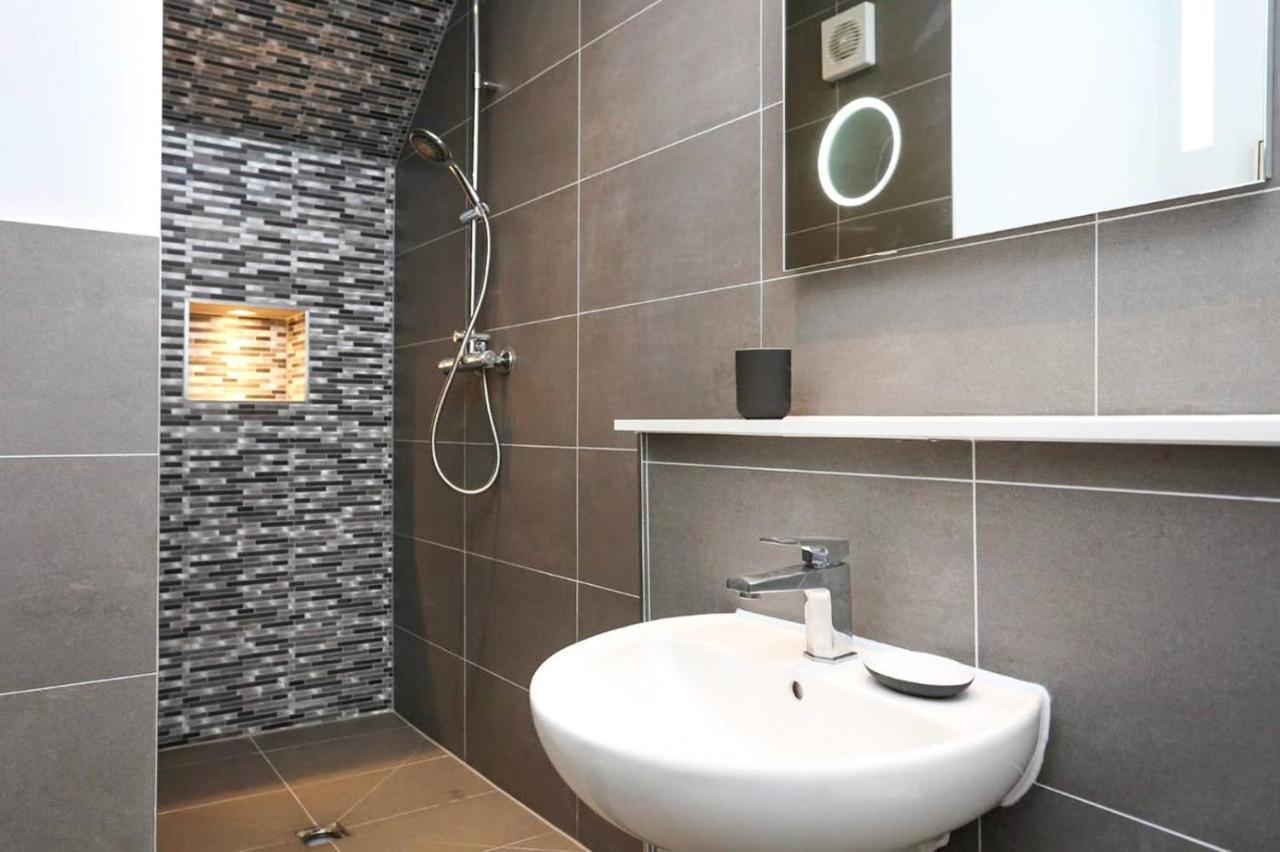 Ultra Modern, Stylish Apartment Next To Princes St Edynburg Zewnętrze zdjęcie