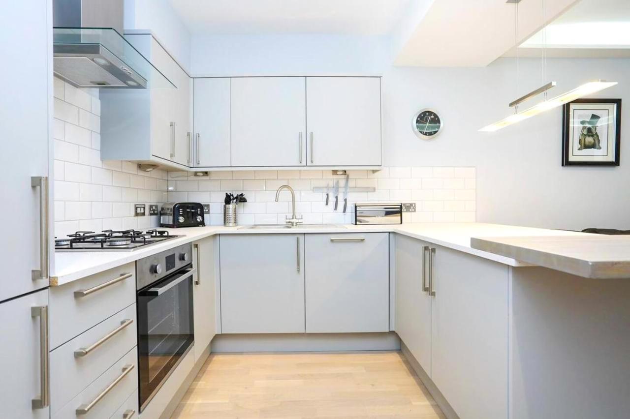 Ultra Modern, Stylish Apartment Next To Princes St Edynburg Zewnętrze zdjęcie